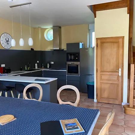 Loire Valley 펜션 Jarzé